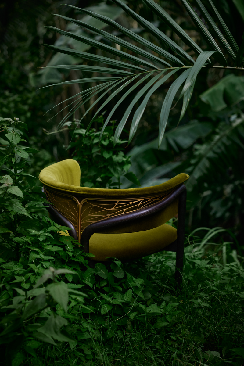 Metal Detail Curved Dining Chair | Ethnicraft Volita | Oroatrade.com