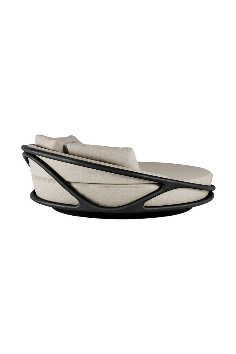 Round Varnished Teak Outdoor Daybed | Ethnicraft Solis | Oroatrade.com