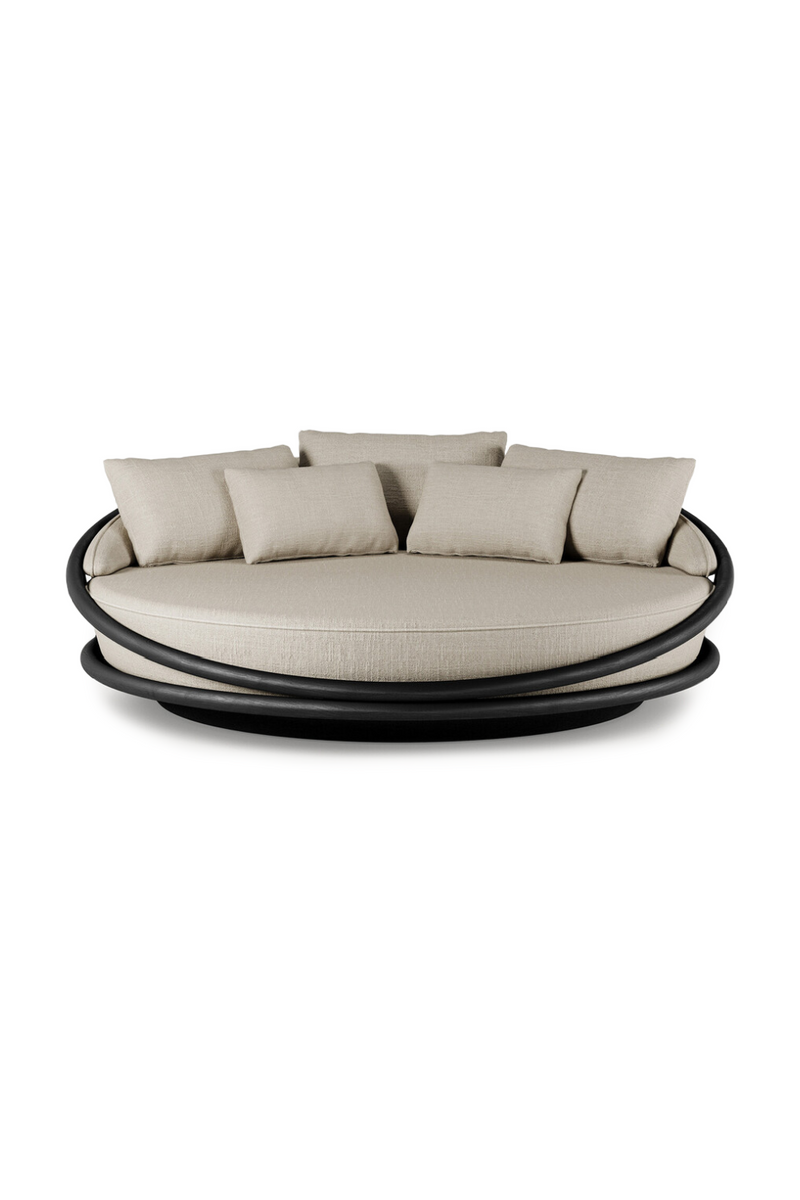 Round Varnished Teak Outdoor Daybed | Ethnicraft Solis | Oroatrade.com