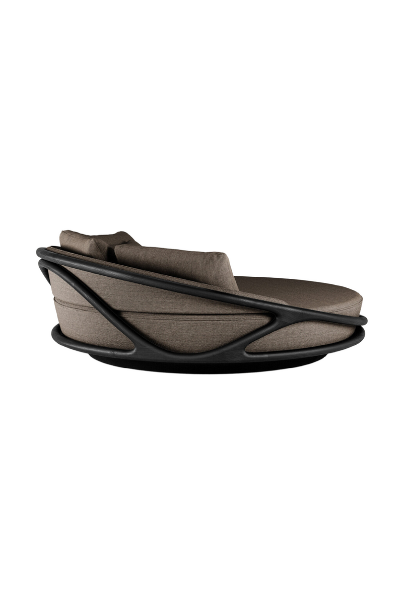 Round Varnished Teak Outdoor Daybed | Ethnicraft Solis | Oroatrade.com