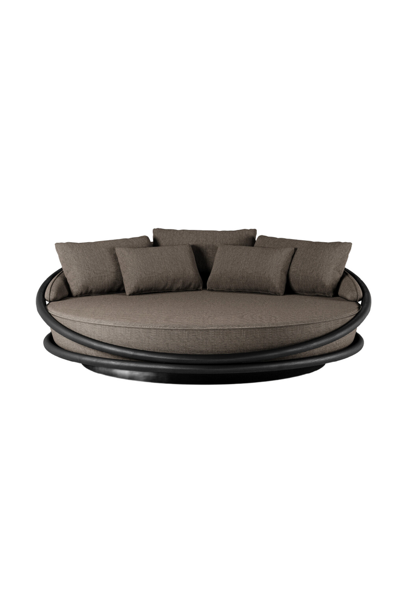 Round Varnished Teak Outdoor Daybed | Ethnicraft Solis | Oroatrade.com