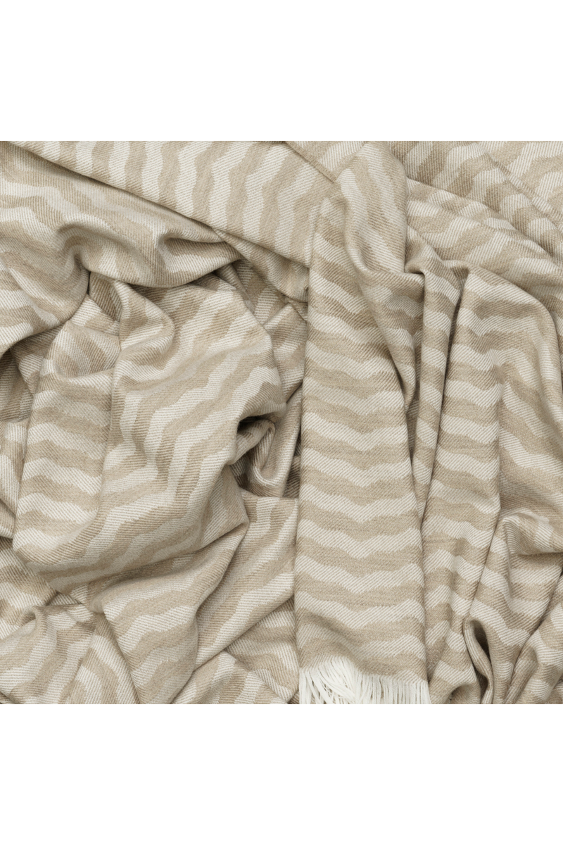 Wavy Pattern Wool Throw | Andrew Martin Fosca | Oroatrade.com