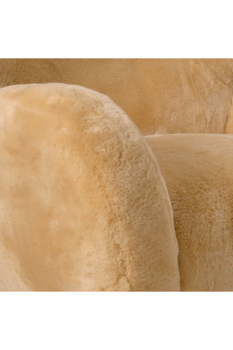 Sheepskin Modern Lounge Chair | Andrew Martin Manx | Oroatrade.com