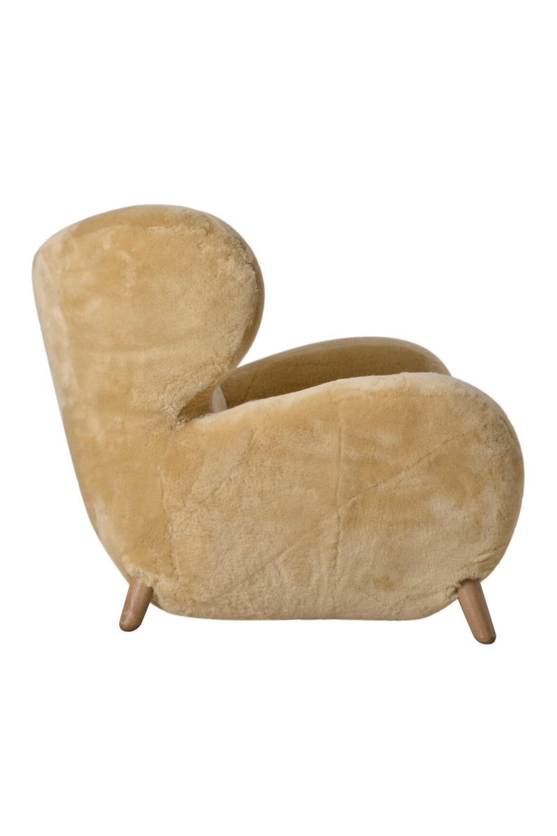 Sheepskin Modern Lounge Chair | Andrew Martin Manx | Oroatrade.com