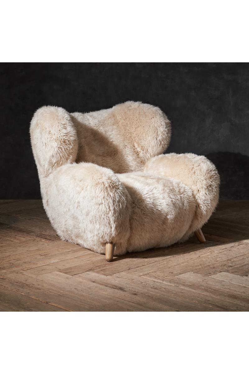 Beige Sheepskin Lounge Armchair | Andrew Martin Manx | Oroatrade.com