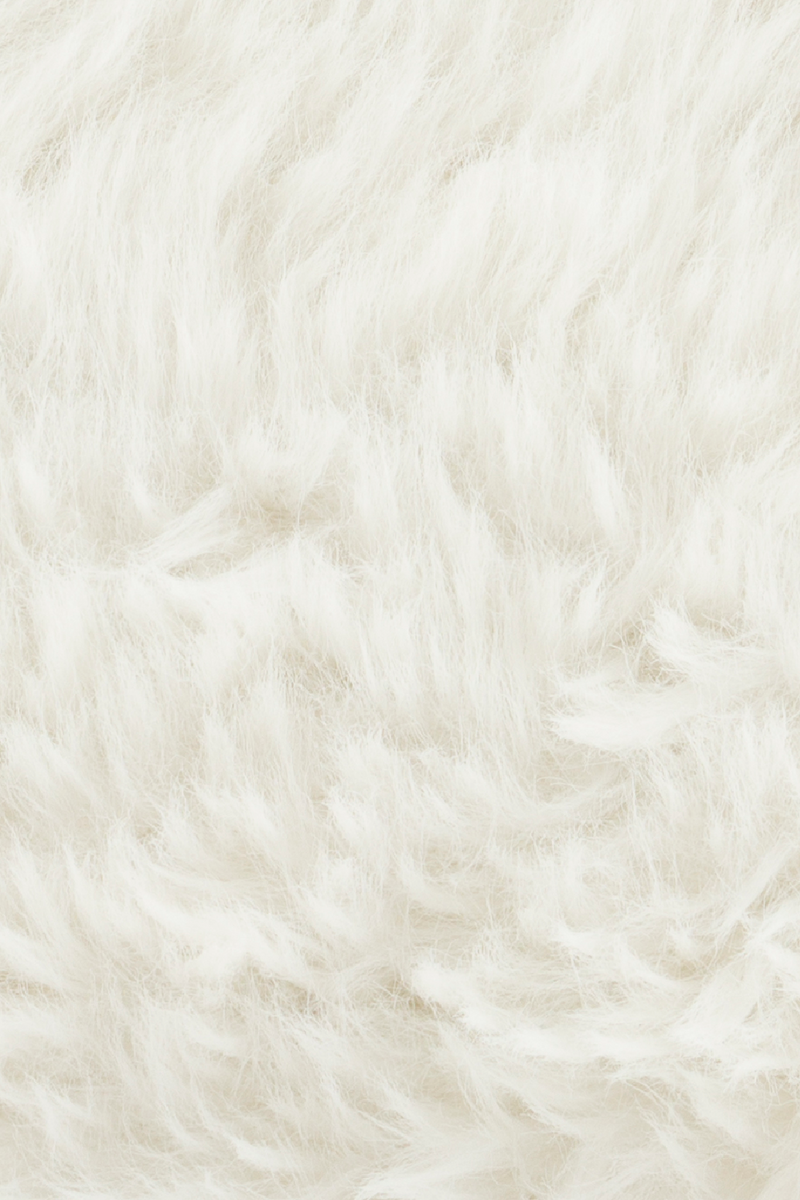 White Chunky Lounge Chair | Bold Monkey Cuddle the Yeti | Oroatrade.com