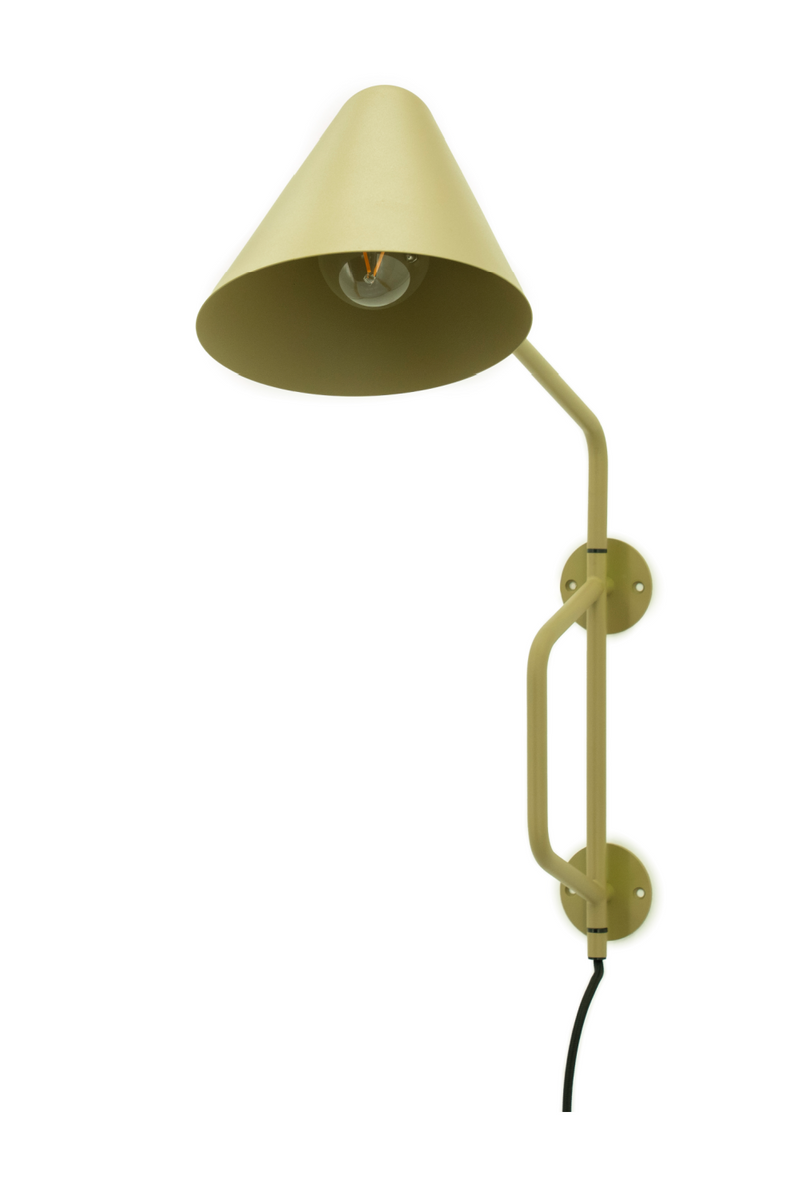 Painted Iron Wall Lamp | By-Boo Capa | Oroatrade.com