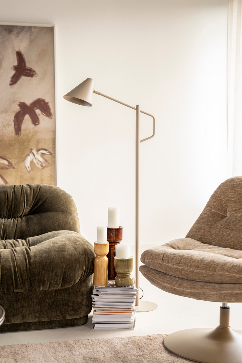 Painted Iron Floor Lamp | By-Boo Capa | Oroatrade.com