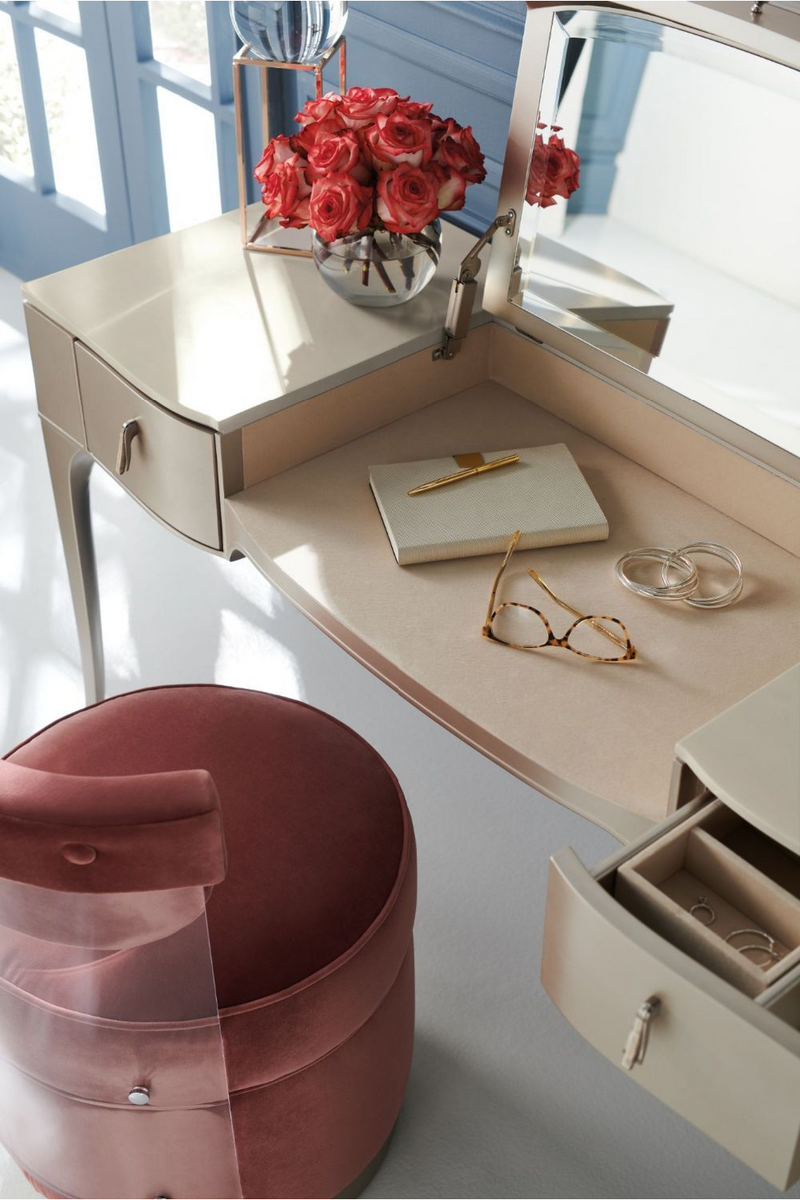 Flip Top Mirror Vanity Table | Caracole Kiss N Makeup | Oroatrade.com