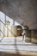 Gold 4-Column Base Dining Table | Caracole Aphelion 4 | Oroatrade.com