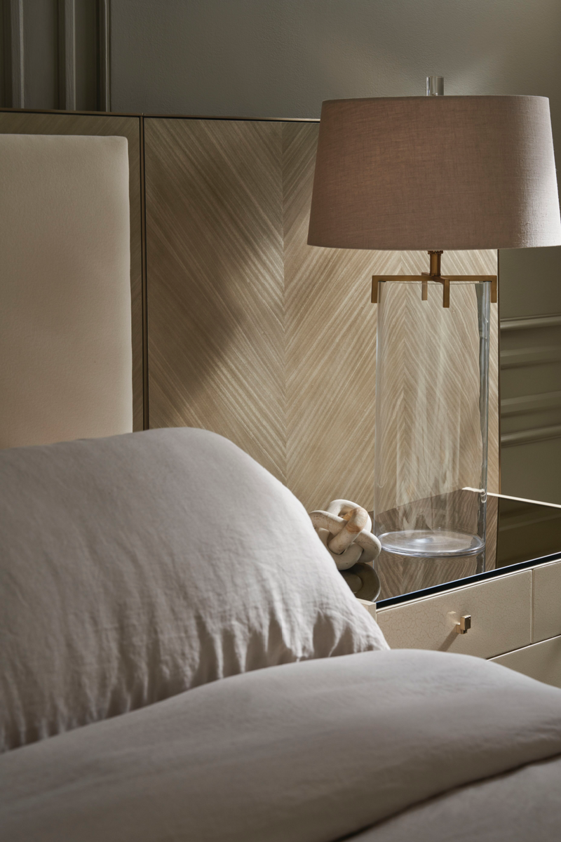 Wing Panelled Cream Bed | Caracole Anthology | Oroatrade.com