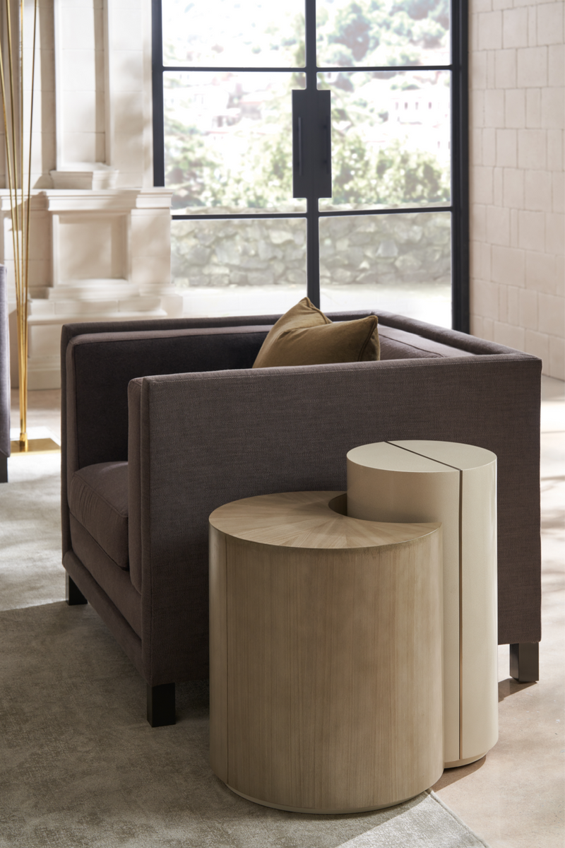 Round Modern Side Table | Caracole Duality | Oroatrade.com