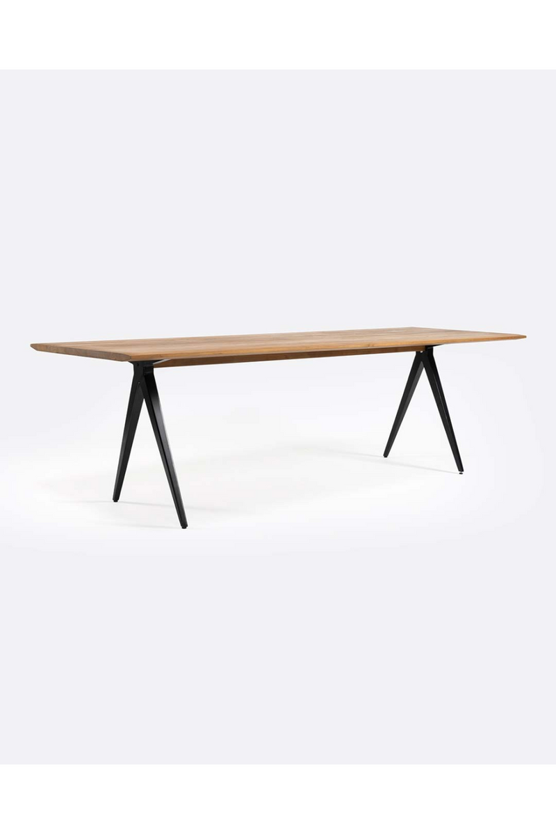 V-Leg Teak Dining Table | Dareels Liku | Oroatrade.com