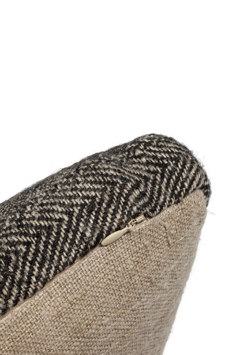 Houndstooth Linen Cushion | Dareels Daddal | Oroatrade.com