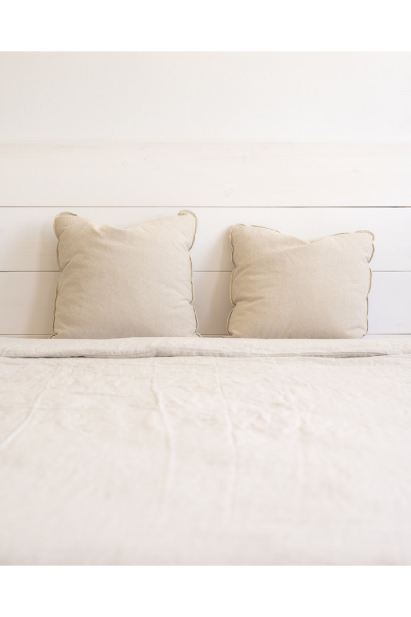 Straight-Cut Pine Wood Headboard | Decowood Flanders | Oroatrade.com