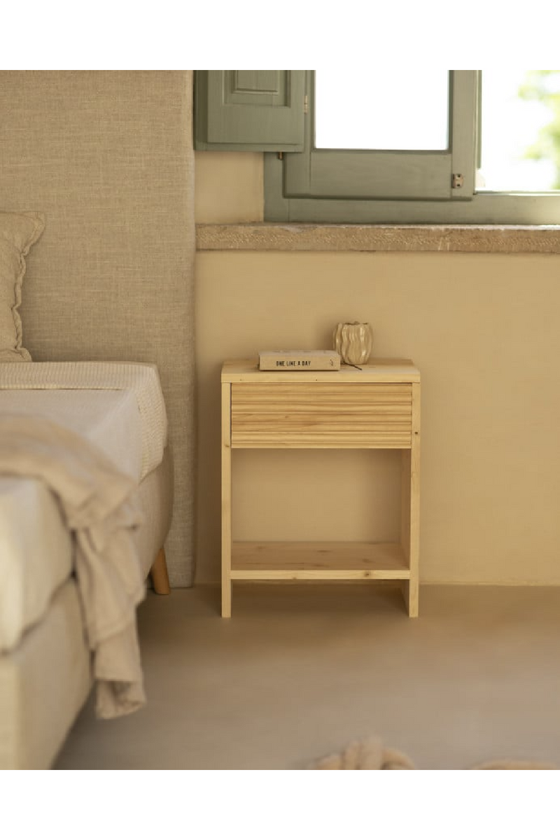 Fluted Drawer Nightstand | Decowood Ubud | Oroatrade.com