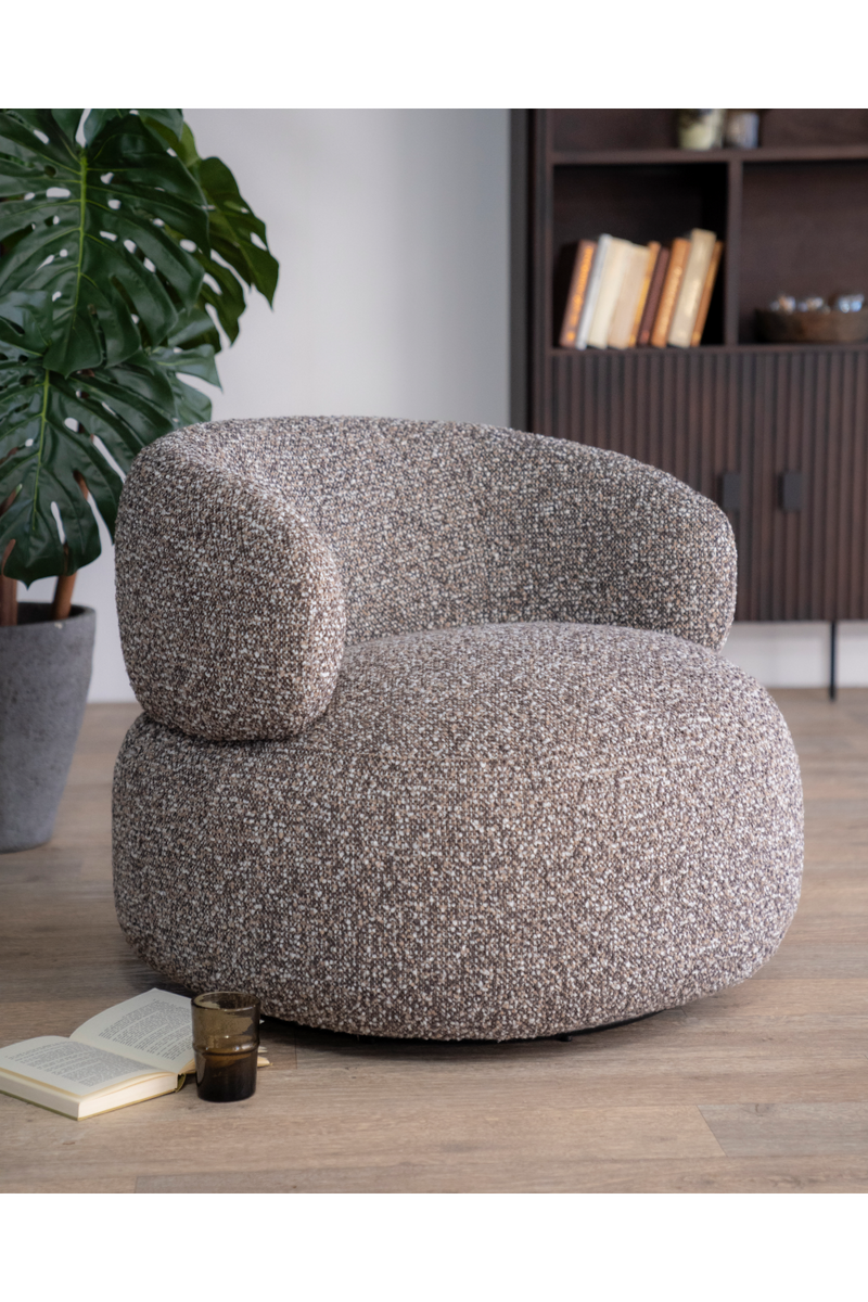 Modern Curved Lounge Chair | Eleonora Maeve | Oroatrade.com