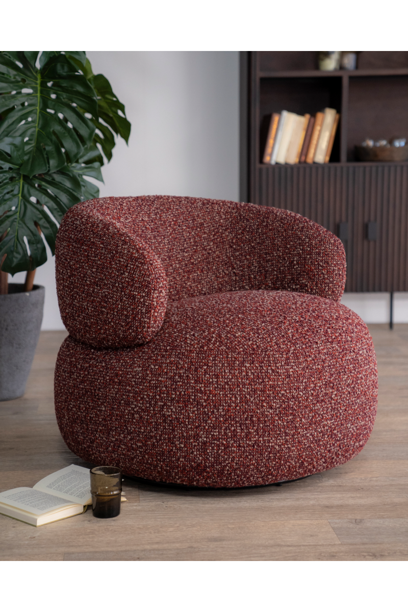 Modern Curved Lounge Chair | Eleonora Maeve | Oroatrade.com