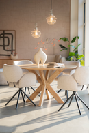 Quadrupod Rotatable Armchair | Eleonora Rosalin | Oroatrade.com