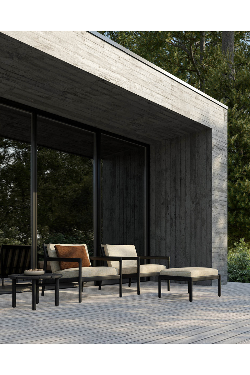 Round Slatted Outdoor Side Table | Ethnicraft Quatro | Oroatrade.com