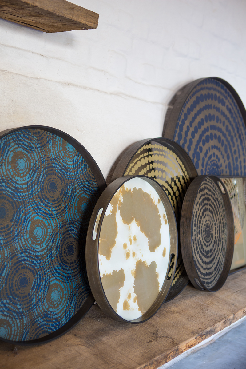 Tribal Print Round Wooden Tray | Ethnicraft Beads | Oroatrade.com