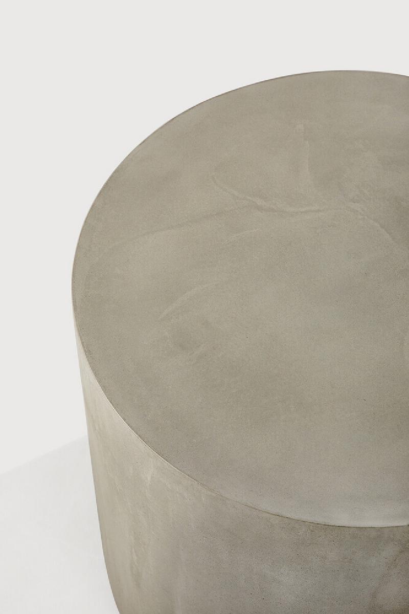 Round Concrete Outdoor Side Table | Ethnicraft Elements | Oroatrade.com