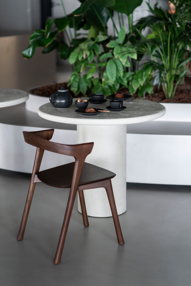 Round Pedestal Dining Table | Ethnicraft Elements