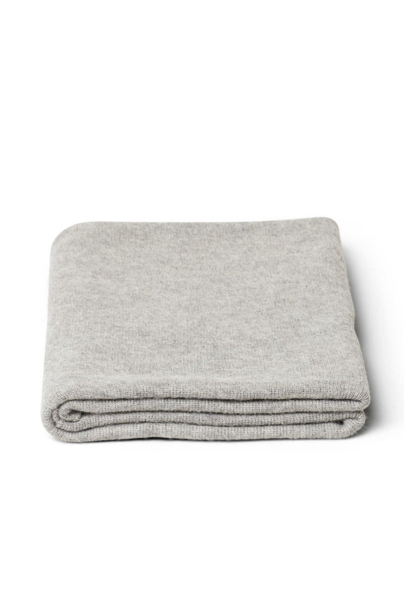 Light Gray Wool Plaid | Form & Refine Aymara | Oroatrade.com