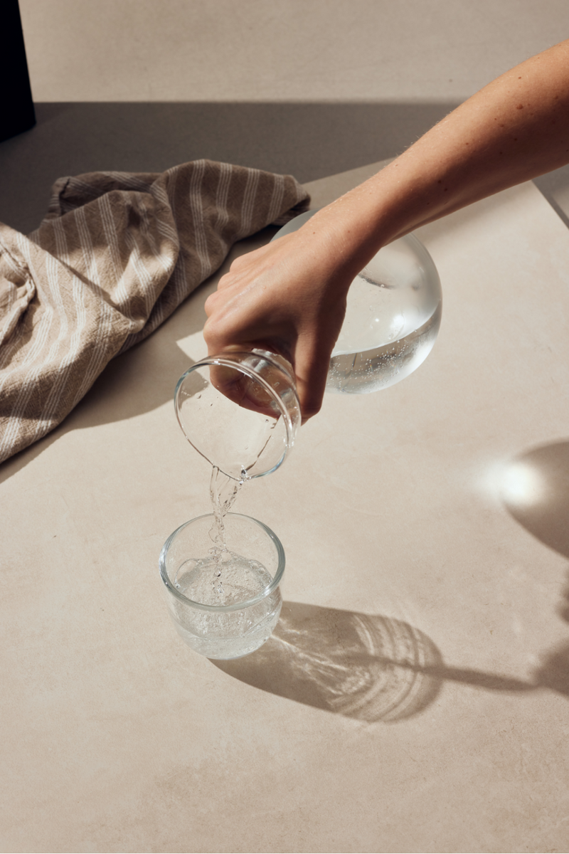 Clear Carafe With Glass | Form & Refine Pinho | Oroatrade.com