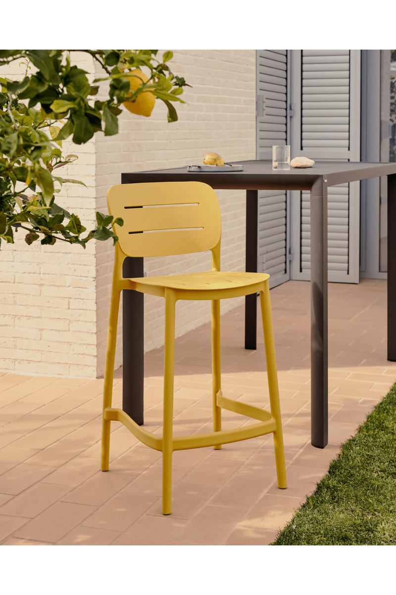 Molded Outdoor Stool (4) | La Forma Morella | Oroatrade.com