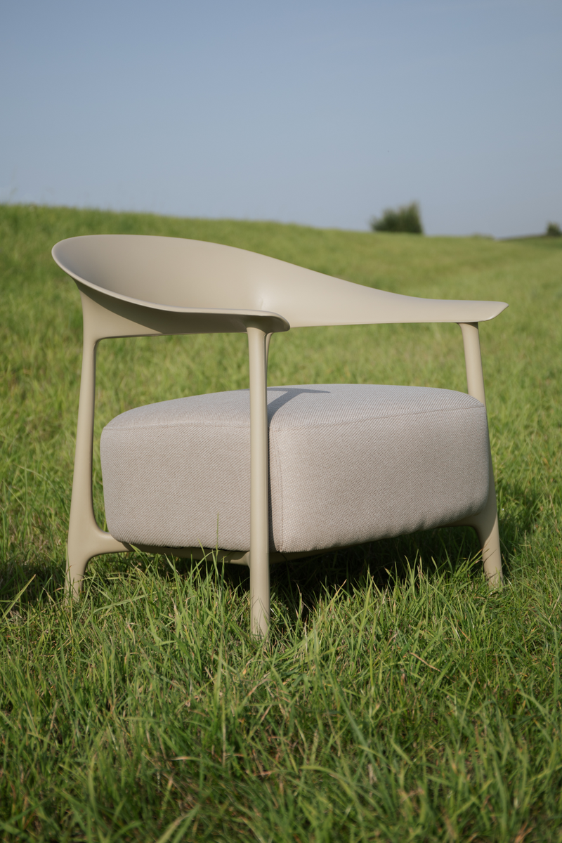 Cushioned Seat Outdoor Lounge Chair | DF Vita | Oroatrade.com