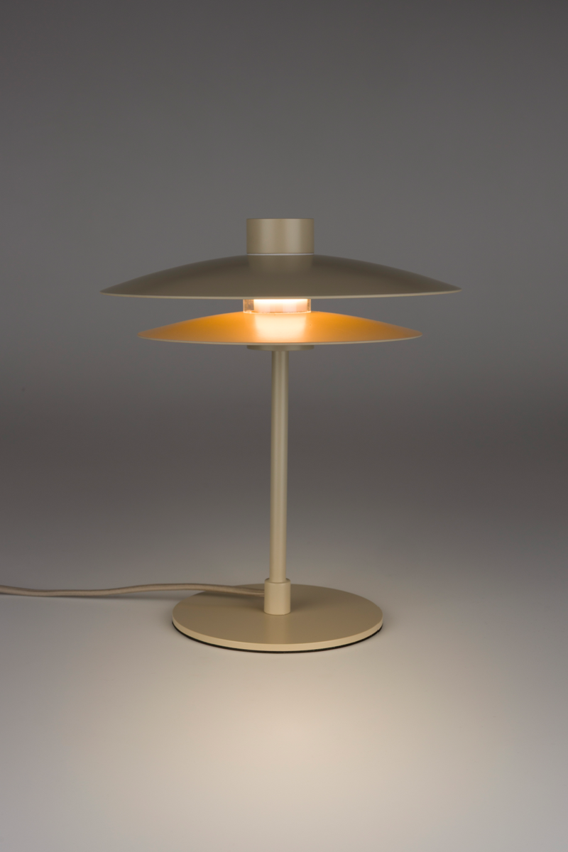 Beige Shade Table Lamp | DF Wubbo | Oroatrade.com