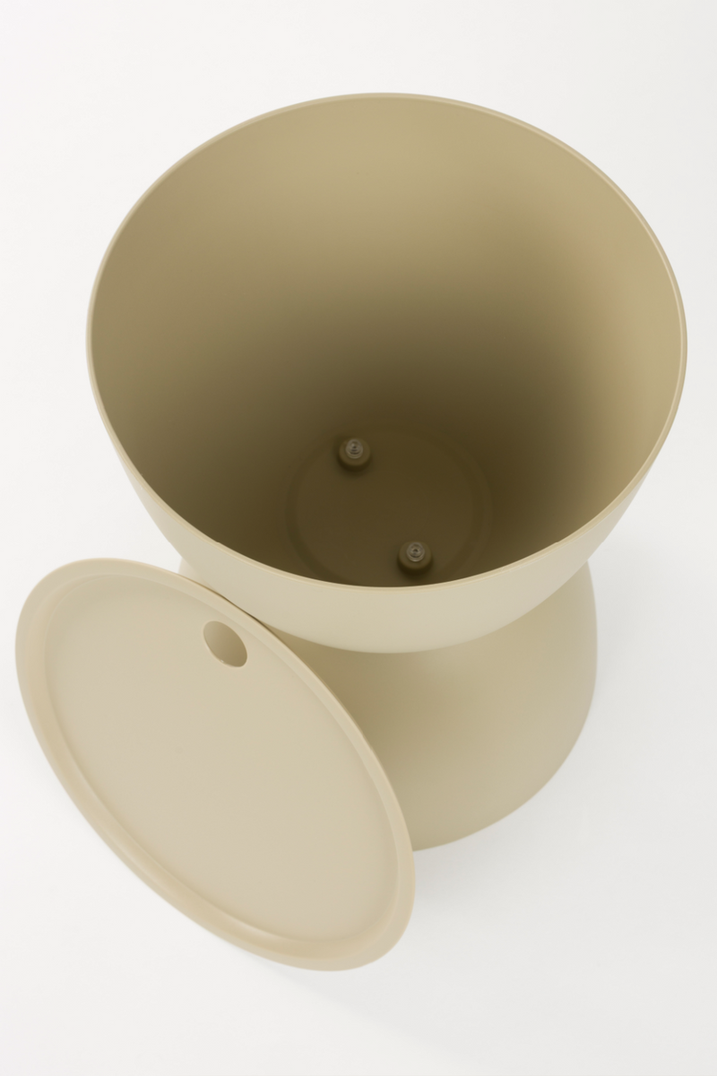 Hourglass Outdoor Storage Side Table | DF Mara | Oroatrade.com