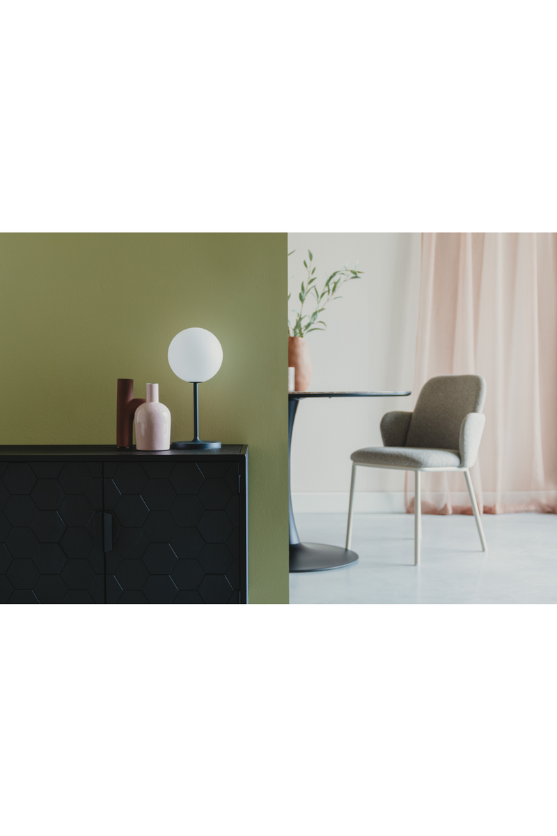 Minimalist Orb Table Lamp | DF Hub | Oroatrade.com