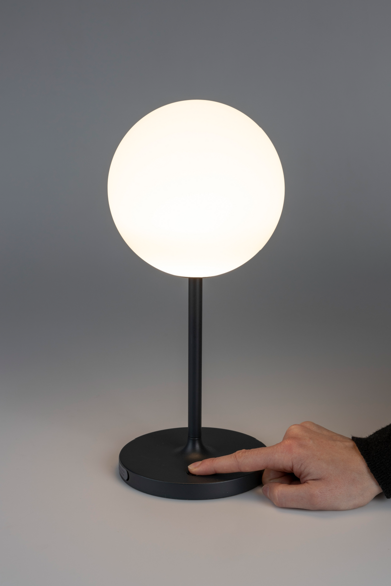 Minimalist Orb Table Lamp | DF Hub | Oroatrade.com