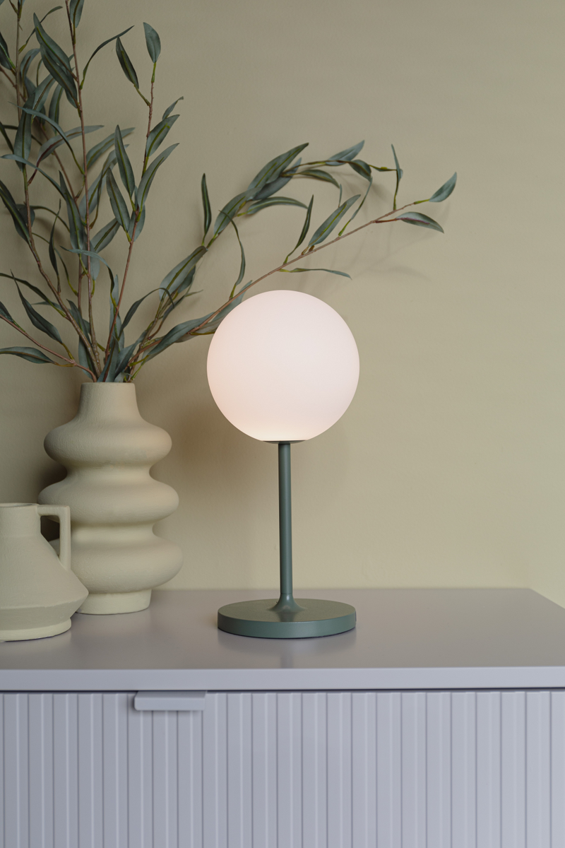 Minimalist Orb Table Lamp | DF Hub | Oroatrade.com