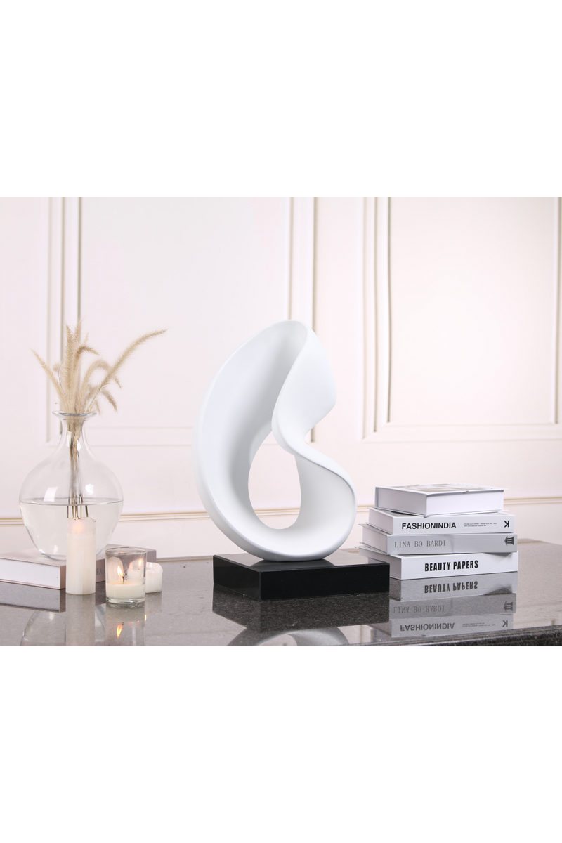 Modern White Abstract Sculpture | Liang & Eimil Lorenzo | Oroatrade.com