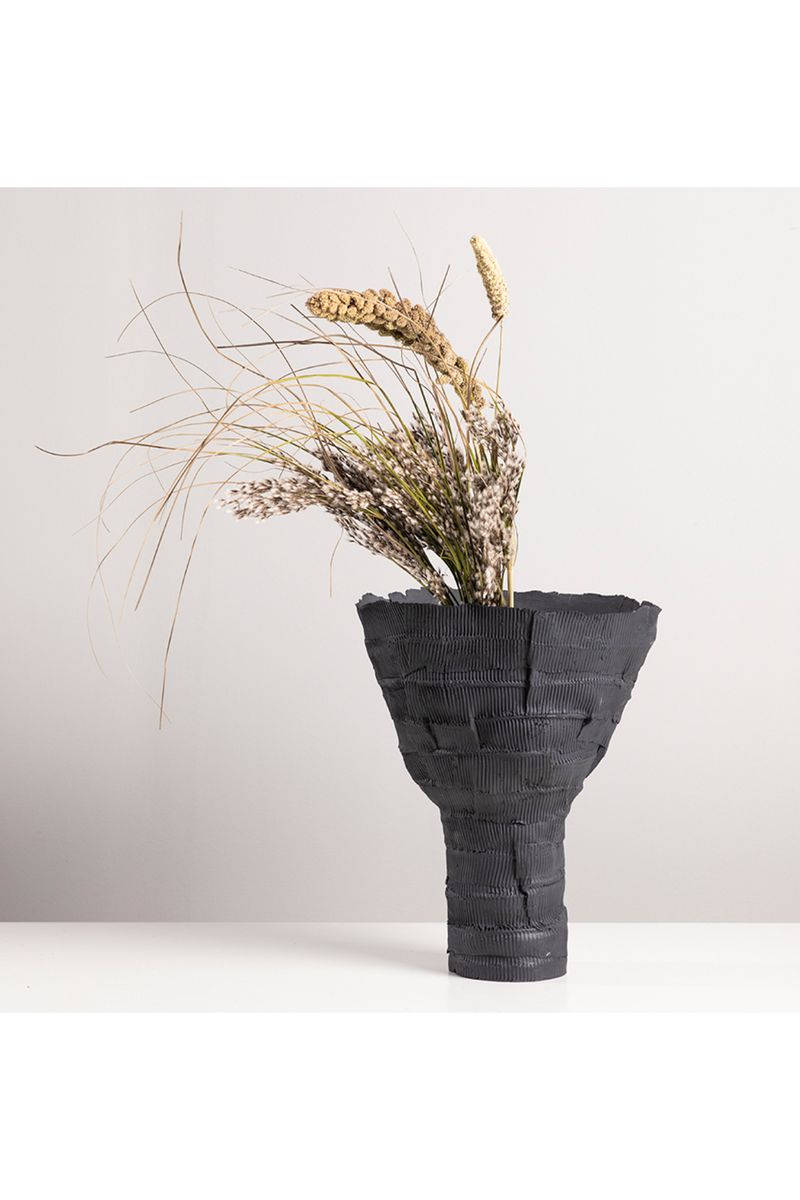 Black Ceramic Vase | Liang & Eimil Dione | Oroatrade.com