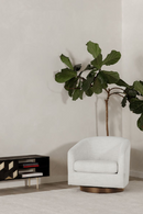 Curved Swivel Accent Chair | Novi Living Oscy | Oroatrade.com