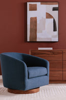 Curved Swivel Accent Chair | Novi Living Oscy | Oroatrade.com
