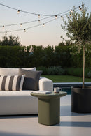 Square Concrete Outdoor Side Table | Novi Living Manon | Oroa.com