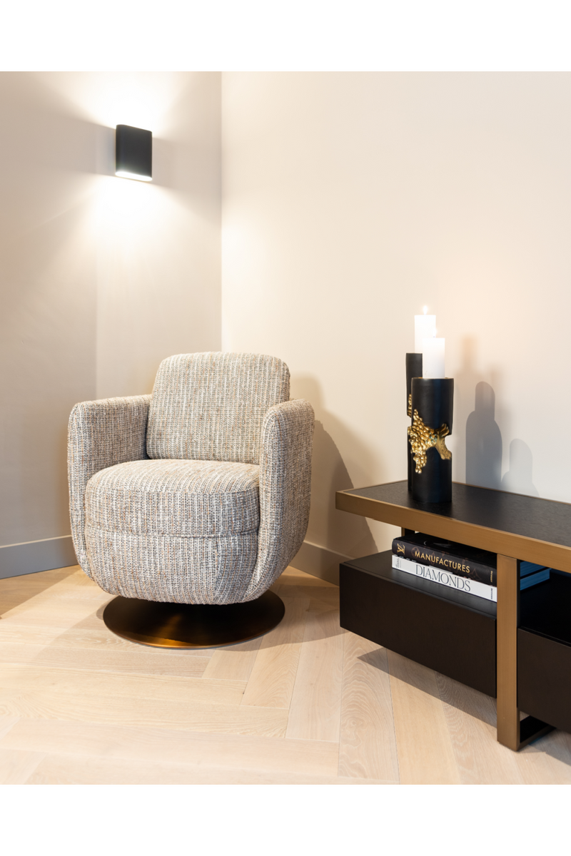 Upholstered Modern Swivel Chair | OROA Turner | Oroatrade.com