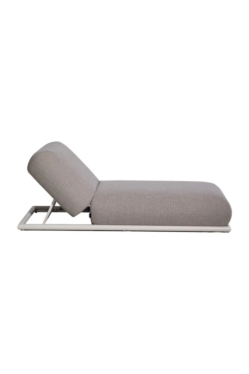 Gray Outdoor Daybed | Richmond Interiors Sullivan | Oroatrade.com