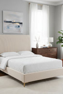 Cream Tufted Bed | Splendido Harris | Oroa.com