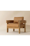 Oak Framed Leather Lounge Chair | Splendido Carmichael | Oroa.com