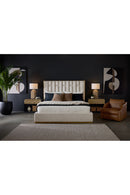 Leather Sloped-Arm Swivel Lounge Chair | Splendido Orwell | Oroa.com