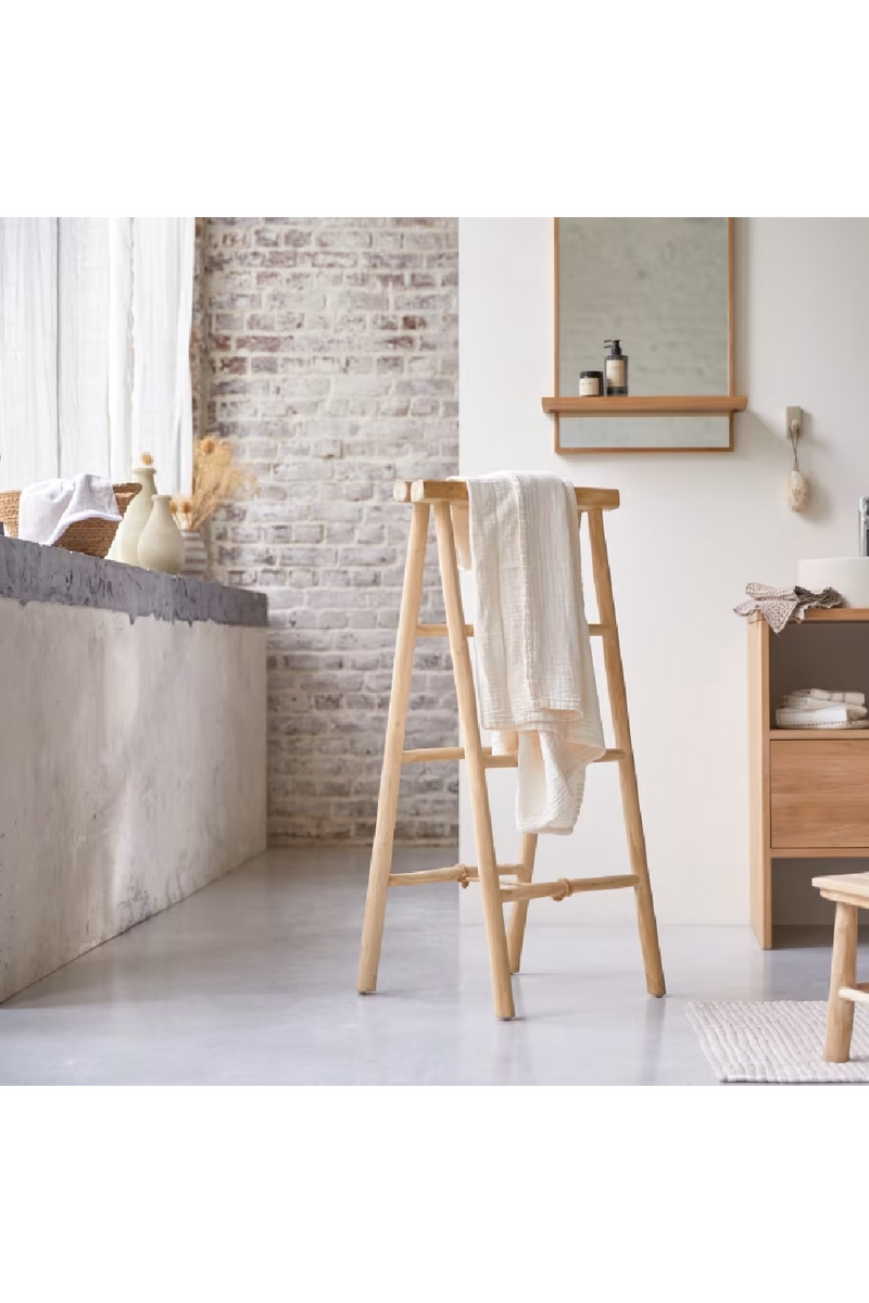 Solid Teak Ladder Towel Rack | Tikamoon Kilim | Oroatrade.com