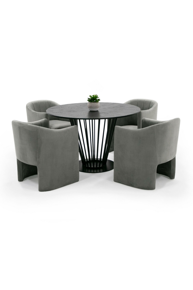 Black Oak Round Dining Table | OROA Modern Conroy | Oroatrade.com