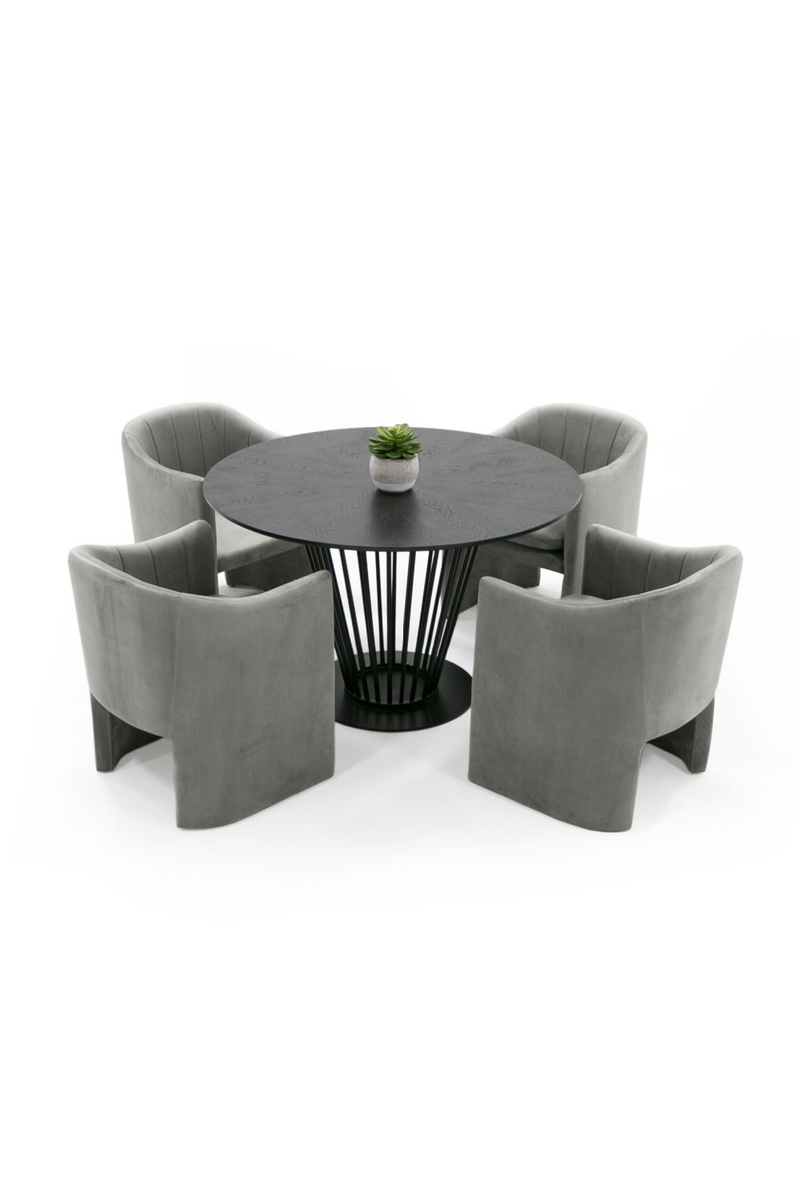 Black Oak Round Dining Table | OROA Modern Conroy | Oroatrade.com