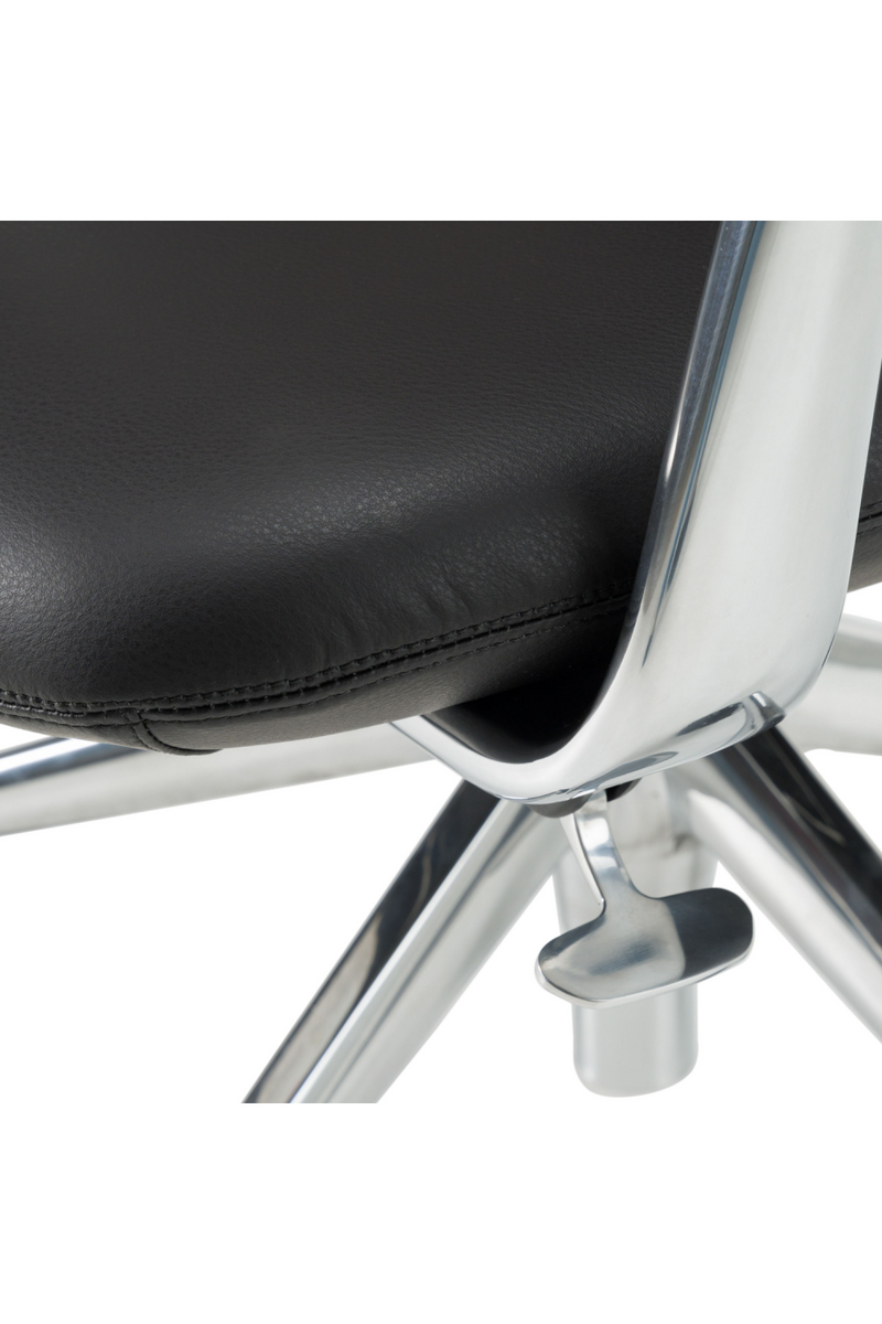 Vegan Leather Executive Office Chair | OROA Modern Clyne | Oroatrade.com